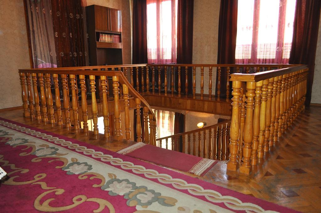 Guest House Cico Telavi Eksteriør bilde