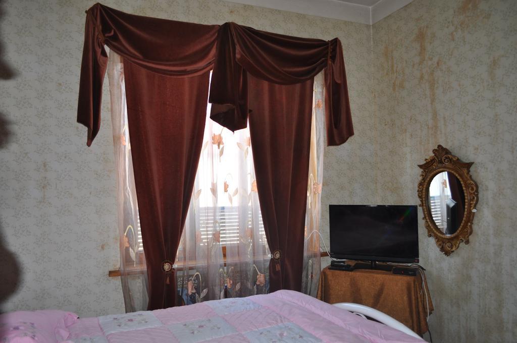 Guest House Cico Telavi Eksteriør bilde