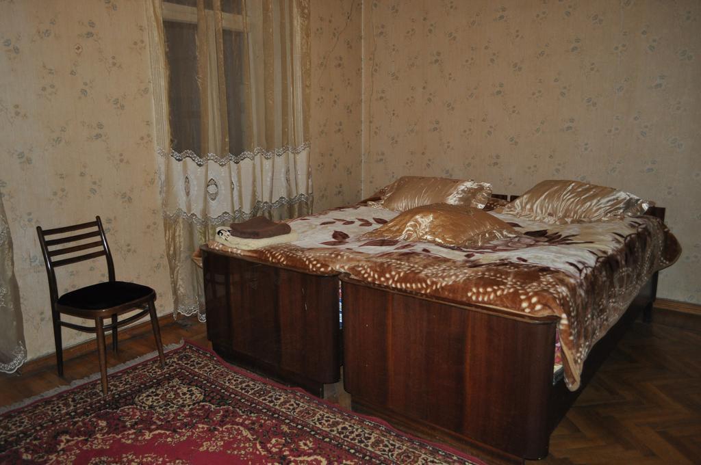 Guest House Cico Telavi Eksteriør bilde