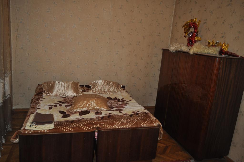 Guest House Cico Telavi Eksteriør bilde